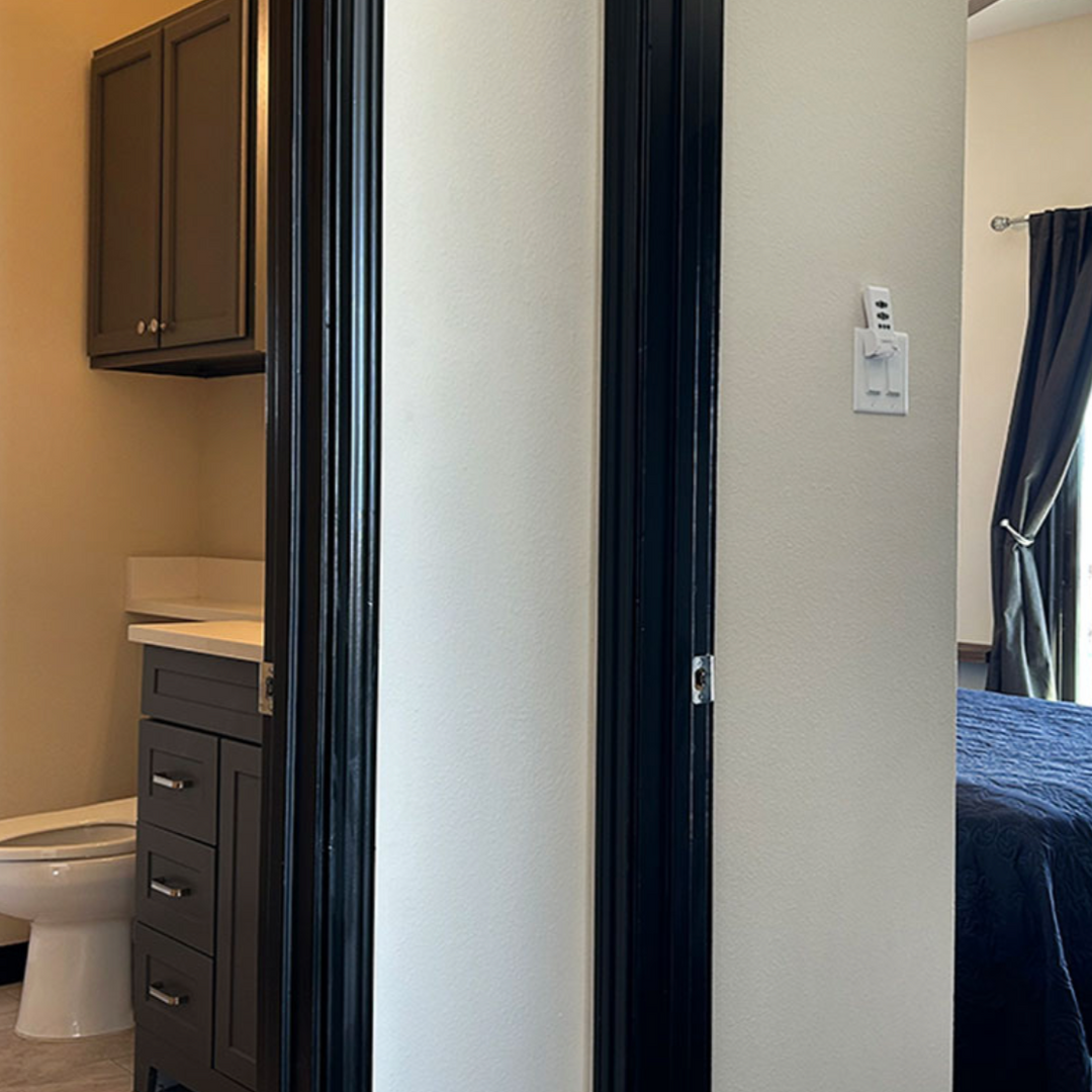 Weekend Two Bedroom Suite w/Full Kitchen (approx. 950 Sq. Ft.) @ Eagles Canyon Raceway